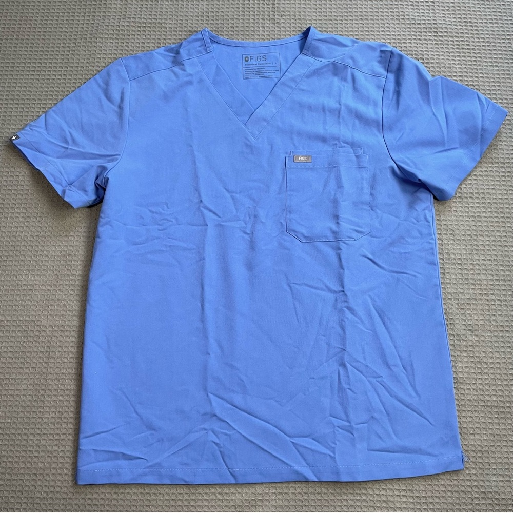 Figs Leon Scrub Top Large Men’s Ceil Blue Stretch Technical Collection